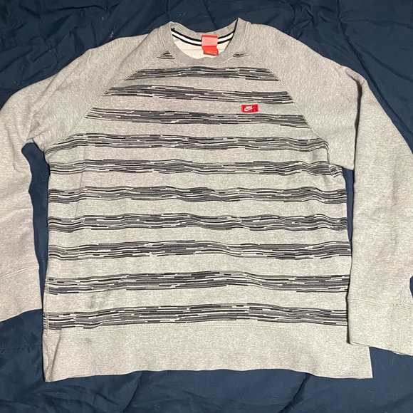 Nike Red Label Crew Neck Sweatshirt Like New - Picture 1 of 5